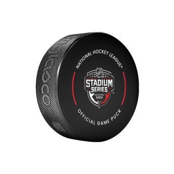 NHL termékek korong 2023 NHL Stadium Series Raleigh Official Game